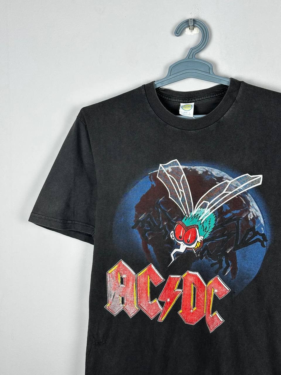 Band Tees AC/DC Fly on the Wall 1985 Tour Faded Rock Band T Shirt Size US L / EU 52-54 / 3 - 3 Thumbnail
