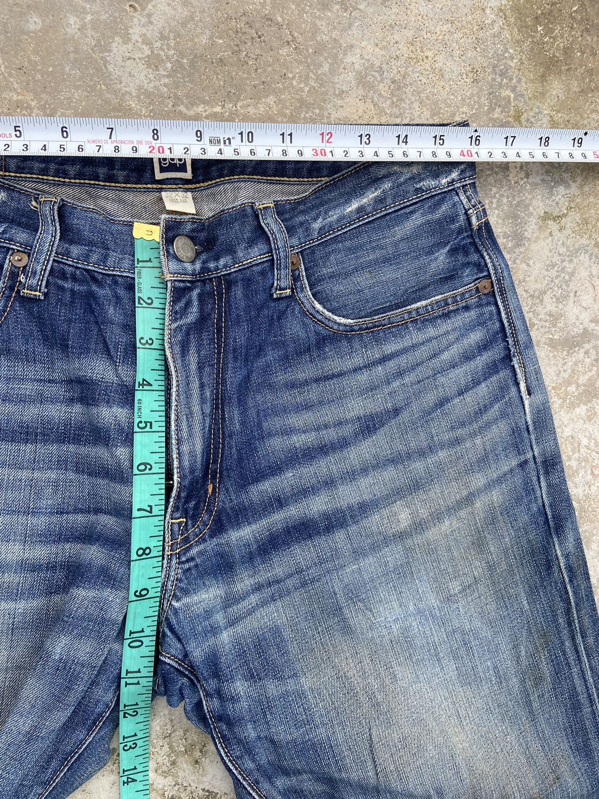 Gap 🔥 Vintage Gap jeans stain wash distressed street fashion Size US 32 / EU 48 - 13 Thumbnail