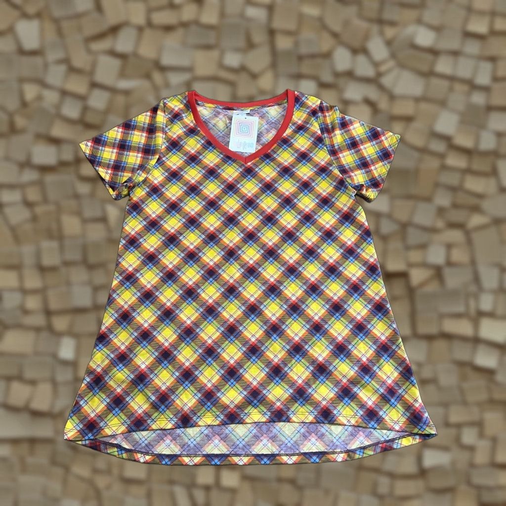 Vintage VINTAGE LuLaRoe Shirt Womens XL Blue Red Yellow Volley Ball Print V-neck NWT Size XL / US 12-14 / IT 48-50 - 1 Thumbnail