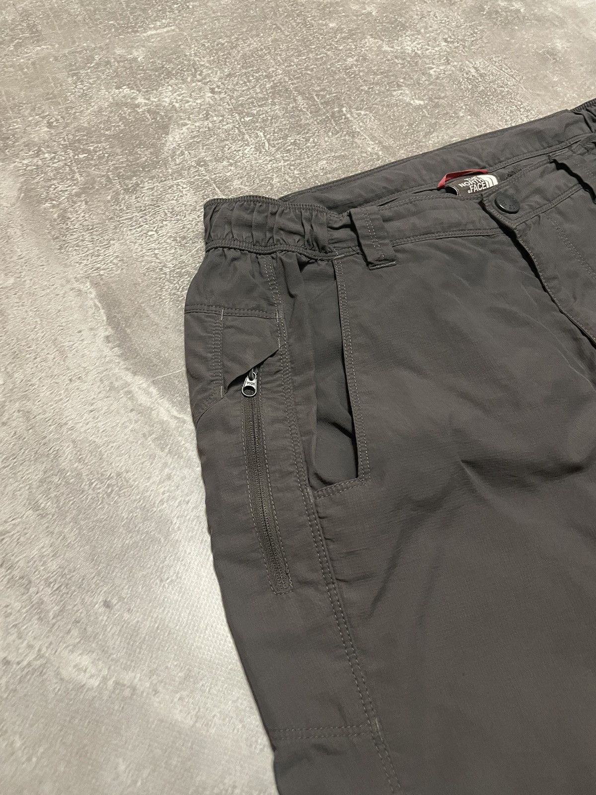 The North Face Vintage The North Face Transformer Track Pants Size US 30 / EU 46 - 7 Thumbnail