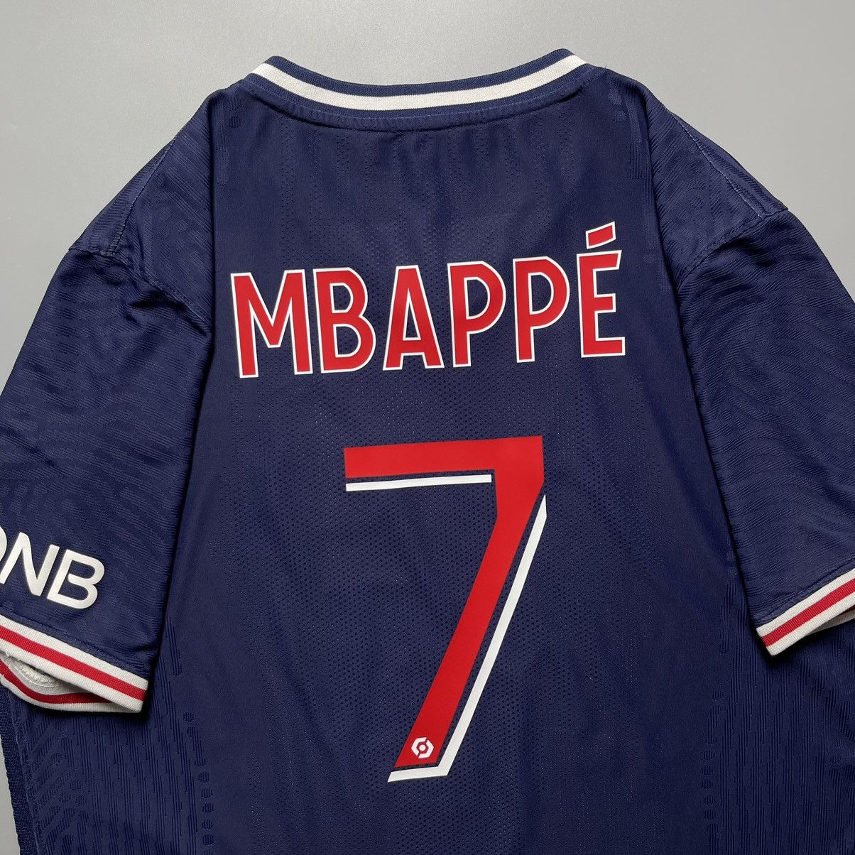 Vintage PSG NIKE VAPORKNIT 2020/2021 FOOTBALL HOME JERSEY #7 MBAPPE Size US L / EU 52-54 / 3 - 12 Thumbnail