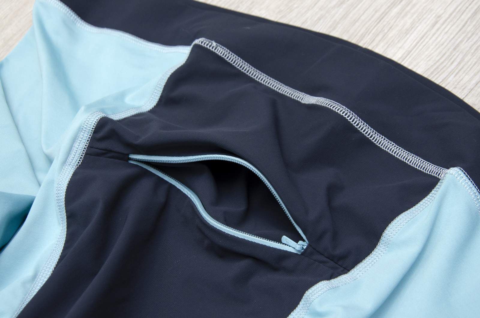 Other Dynafit Alpine Longsleeve Running Tee with Hood Women's Size L / US 10 / IT 46 - 5 Thumbnail