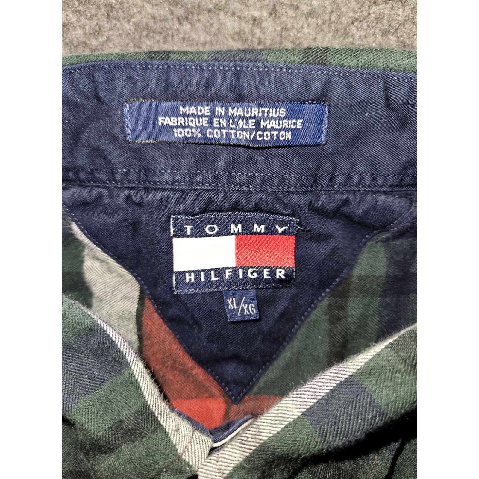 Tommy Hilfiger VINTAGE Tommy Hilfiger Button-Down Shirt Mens XL Green Plaid 90s Retro Embroidered Long Sleeve Button-Up Size US XL / EU 56 / 4 - 2 Thumbnail