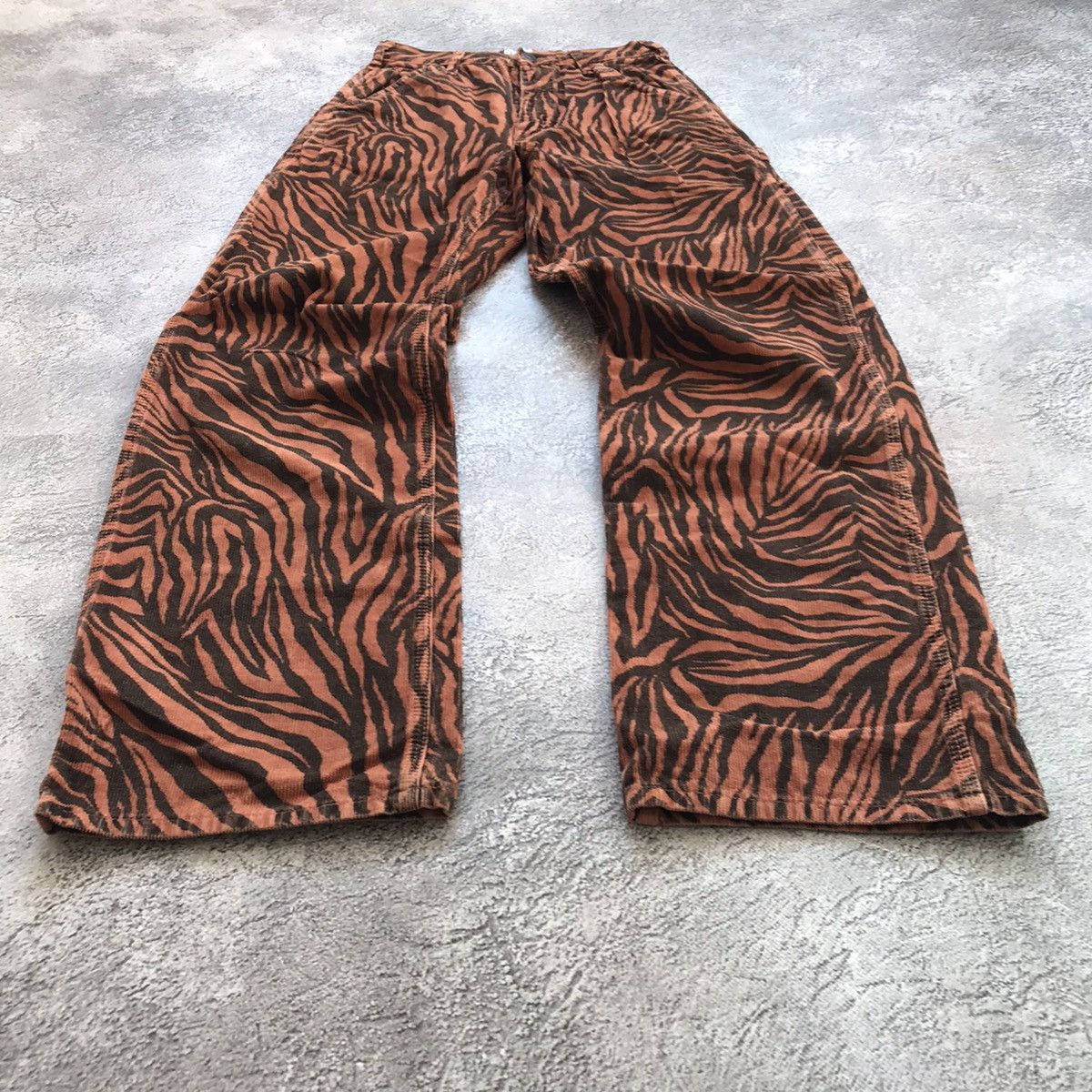 Vintage Vintage Y2K Tiger Stripe Baggy Parachute Pants Streetwear 24 Size 24" / US 00 / IT 34 - 1 Thumbnail