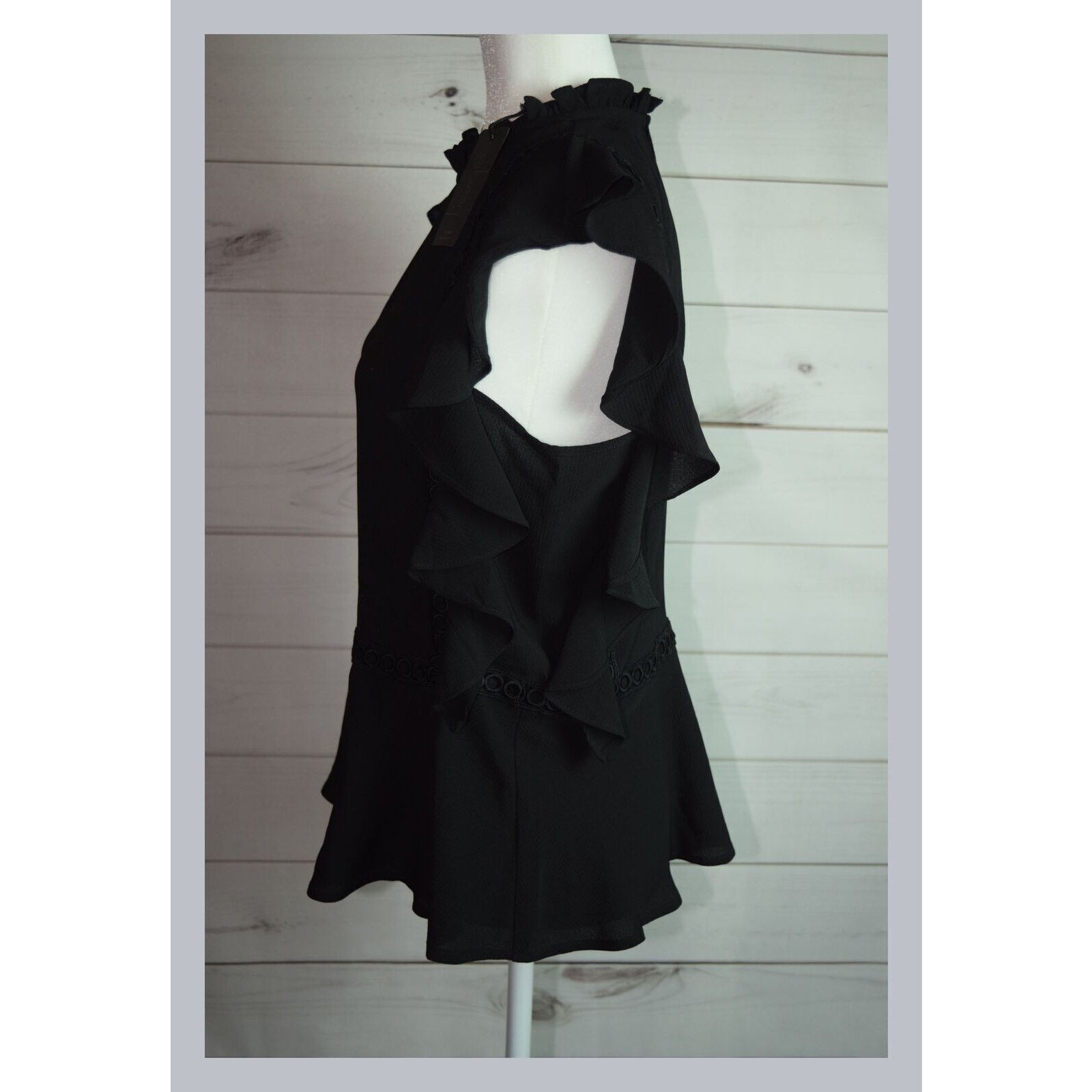 Vintage Gibson Black Embroidered Ruffled Flutter Sleeve Blouse SZ S Size S / US 4 / IT 40 - 3 Thumbnail