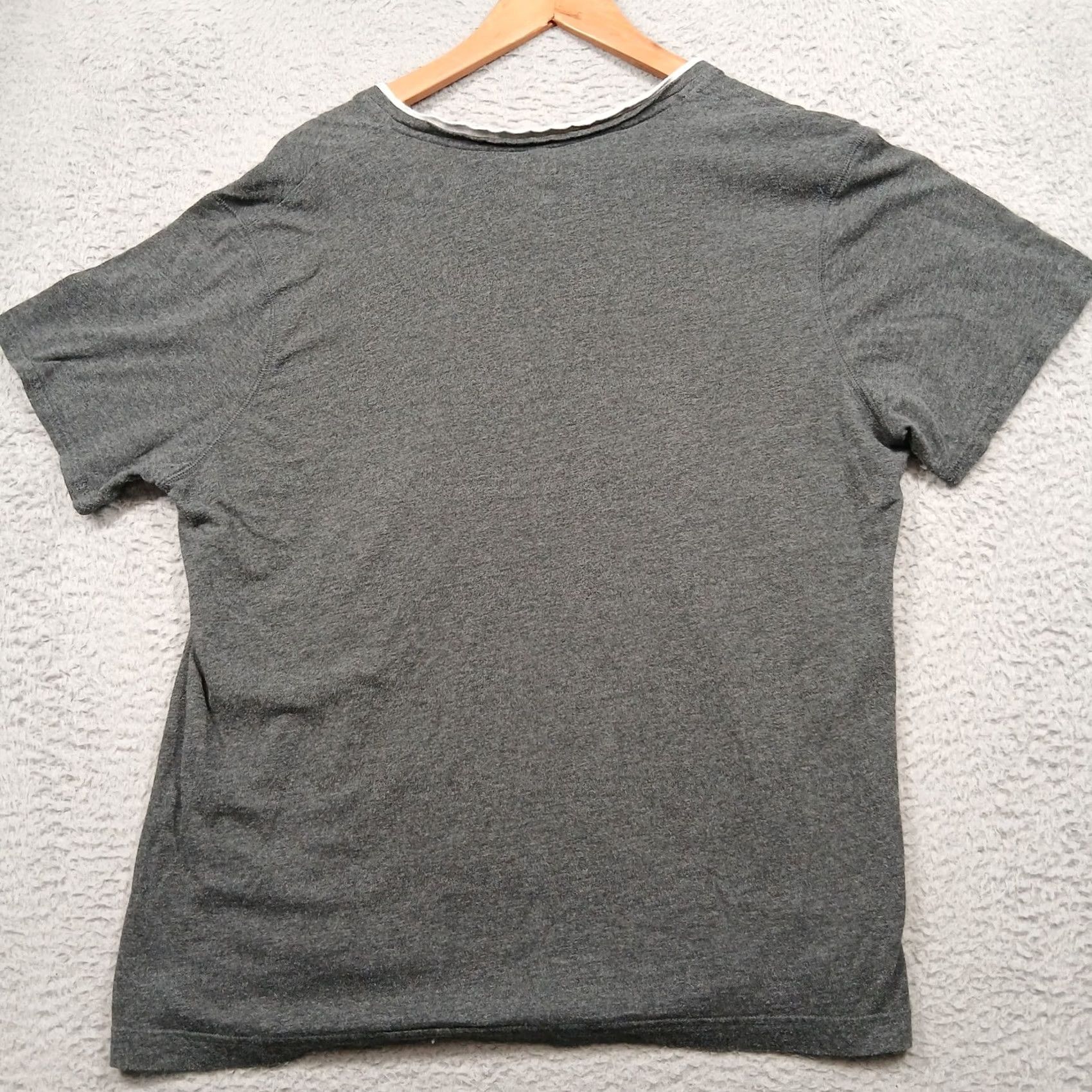Tommy Bahama VINTAGE? No — Tommy Bahama T-Shirt Gray Short Sleeve V-Neck Mens Large Cotton Modal Blend Size US L / EU 52-54 / 3 - 3 Thumbnail