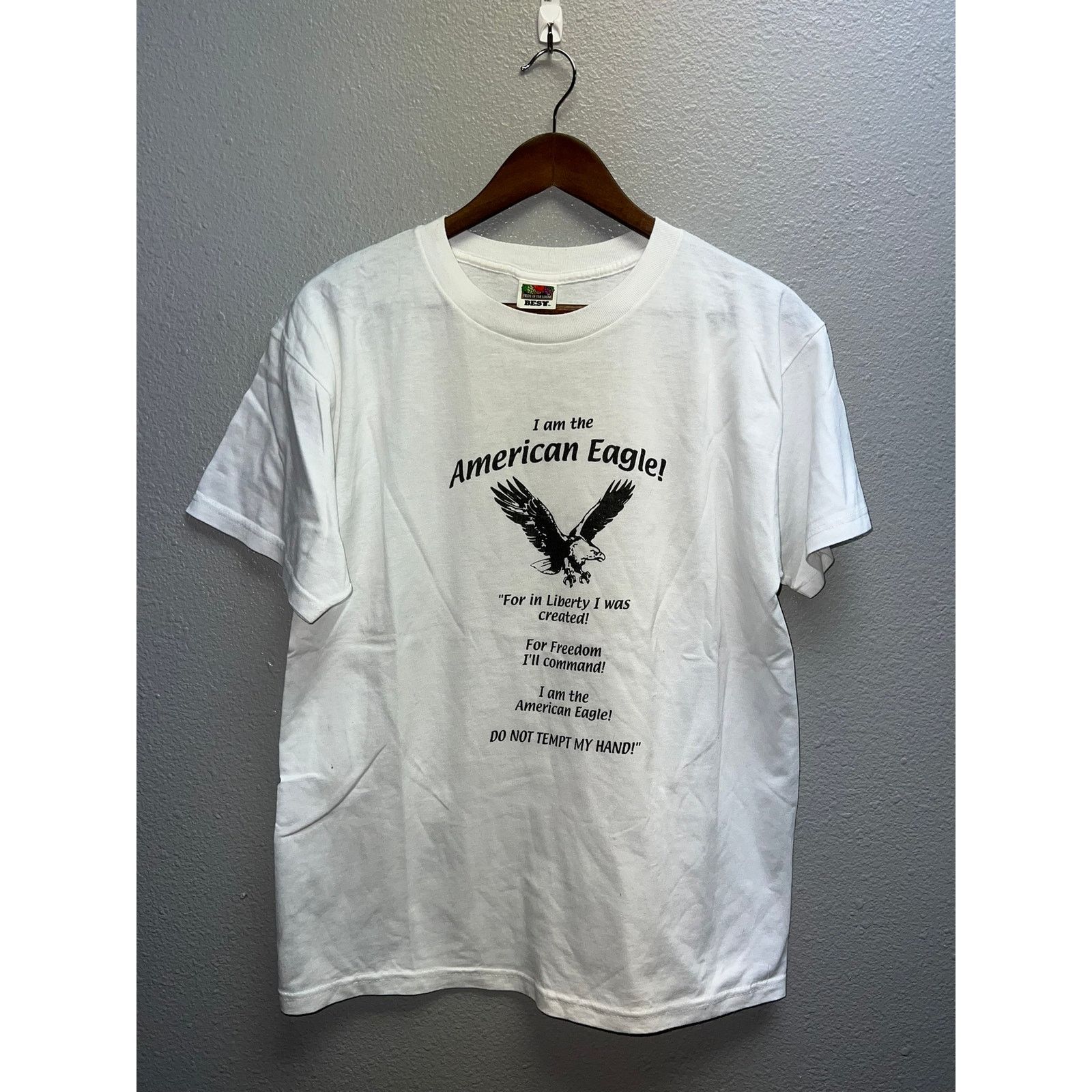 Fruit Of The Loom Vintage Eagle Shirt I Am The American Eagle Bird Tee Large Size US L / EU 52-54 / 3 - 1 Thumbnail