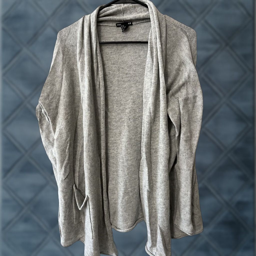 H&M VINTAGE H&M Women's Cardigan Sweater Open Front Ribbed Knit Gray Medium Casual Fall Winter Size M / US 6-8 / IT 42-44 - 1 Thumbnail