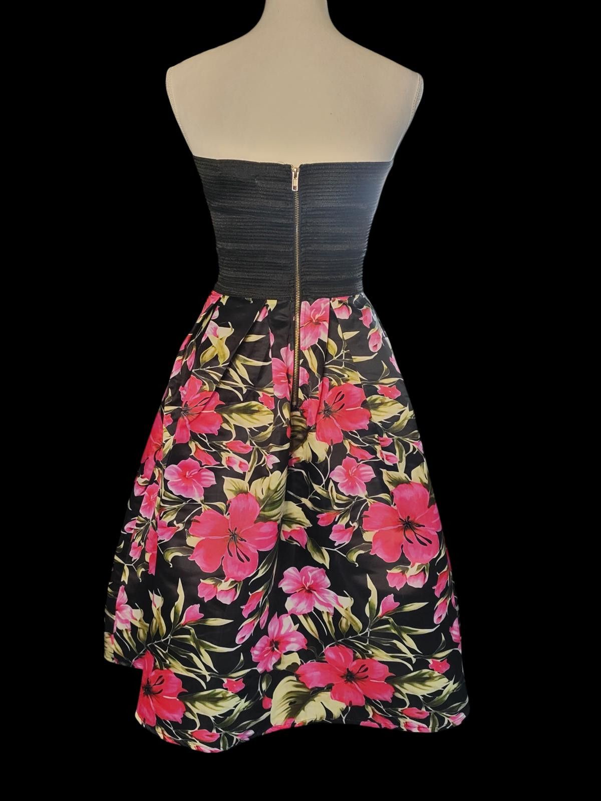 Fashion Nova Fashion Nova Strapless Floral Midi Dress for Women Size S / US 4 / IT 40 - 6 Thumbnail