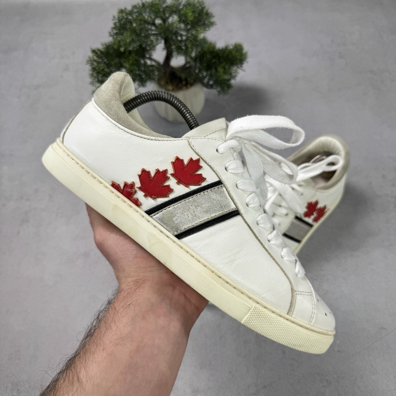 Dsquared2 Dsquared2 White Leather Low Top Sneakers Size 41 US 8 Men Size US 8 / EU 41 - 1 Thumbnail