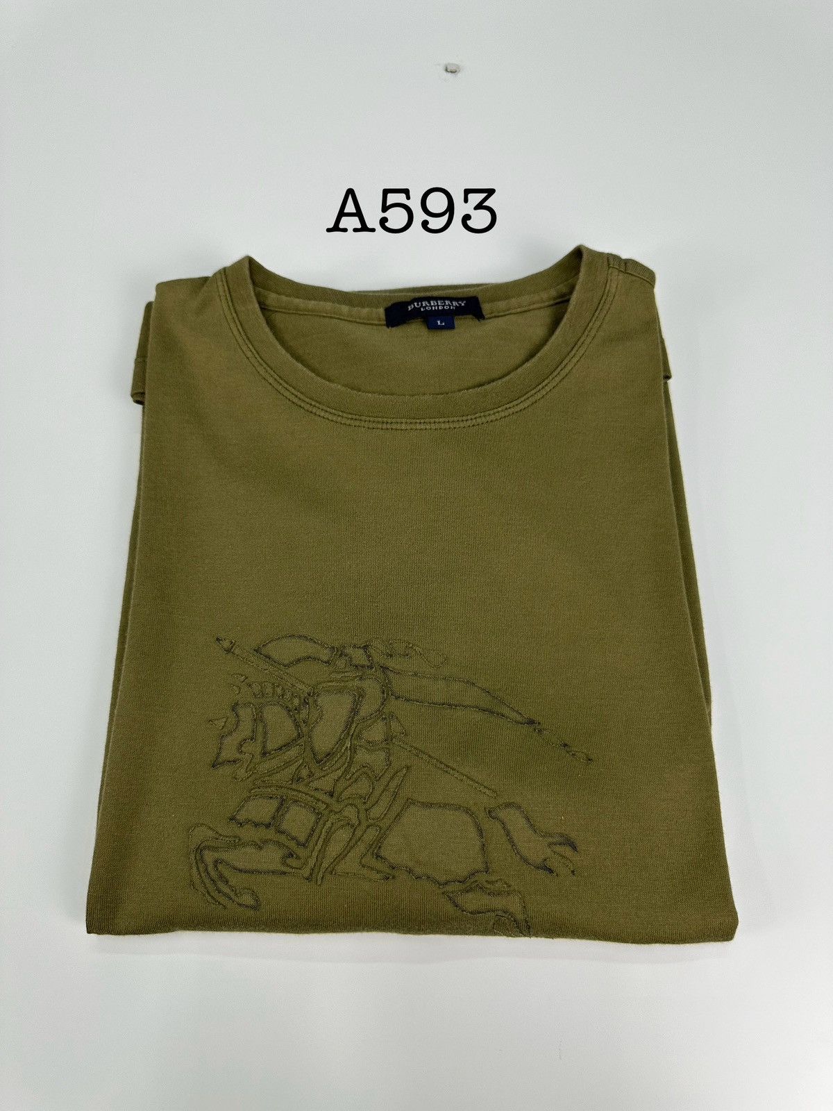 Burberry Burberry London Big Logo Tshirt A593 Size US L / EU 52-54 / 3 - 11 Thumbnail