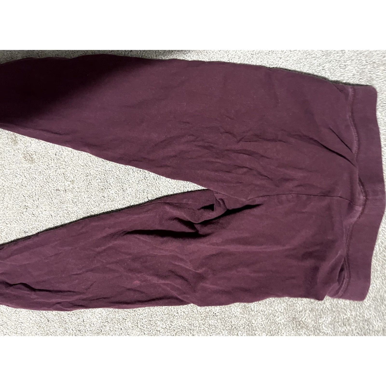 Victoria's Secret Victoria's Secret Pink Leggings Women’s XS Maroon Solid Yoga Size 26" / US 2 / IT 38 - 4 Thumbnail
