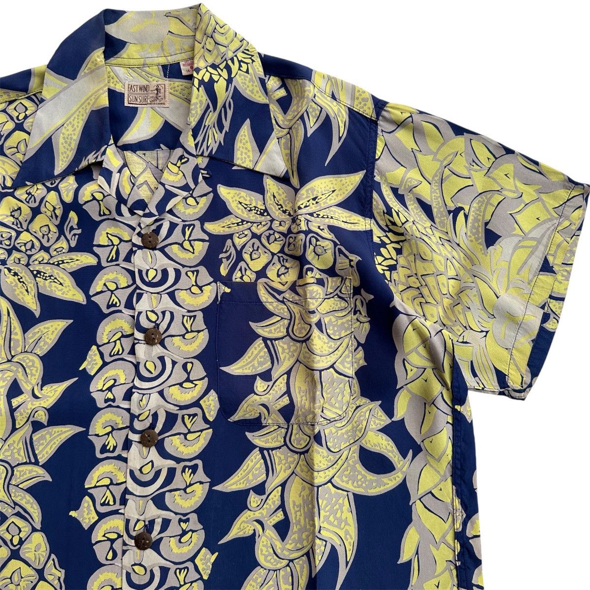 Japanese Brand × Sugar Cane × Sun Surf Vintage 90s Sun Surf Hawaiian Rayon Shirt Size US S / EU 44-46 / 1 - 3 Thumbnail