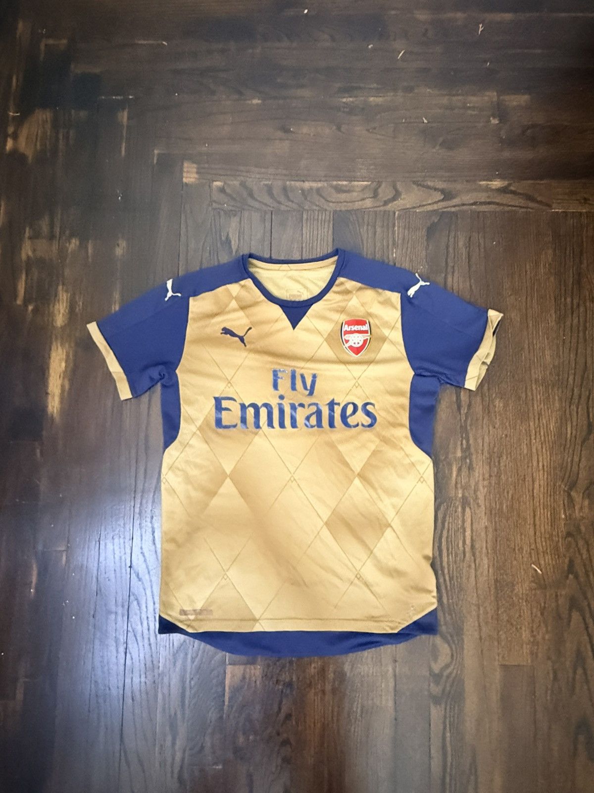 Puma Arsenal 2016-17 away kit Size US M / EU 48-50 / 2 - 2 Thumbnail