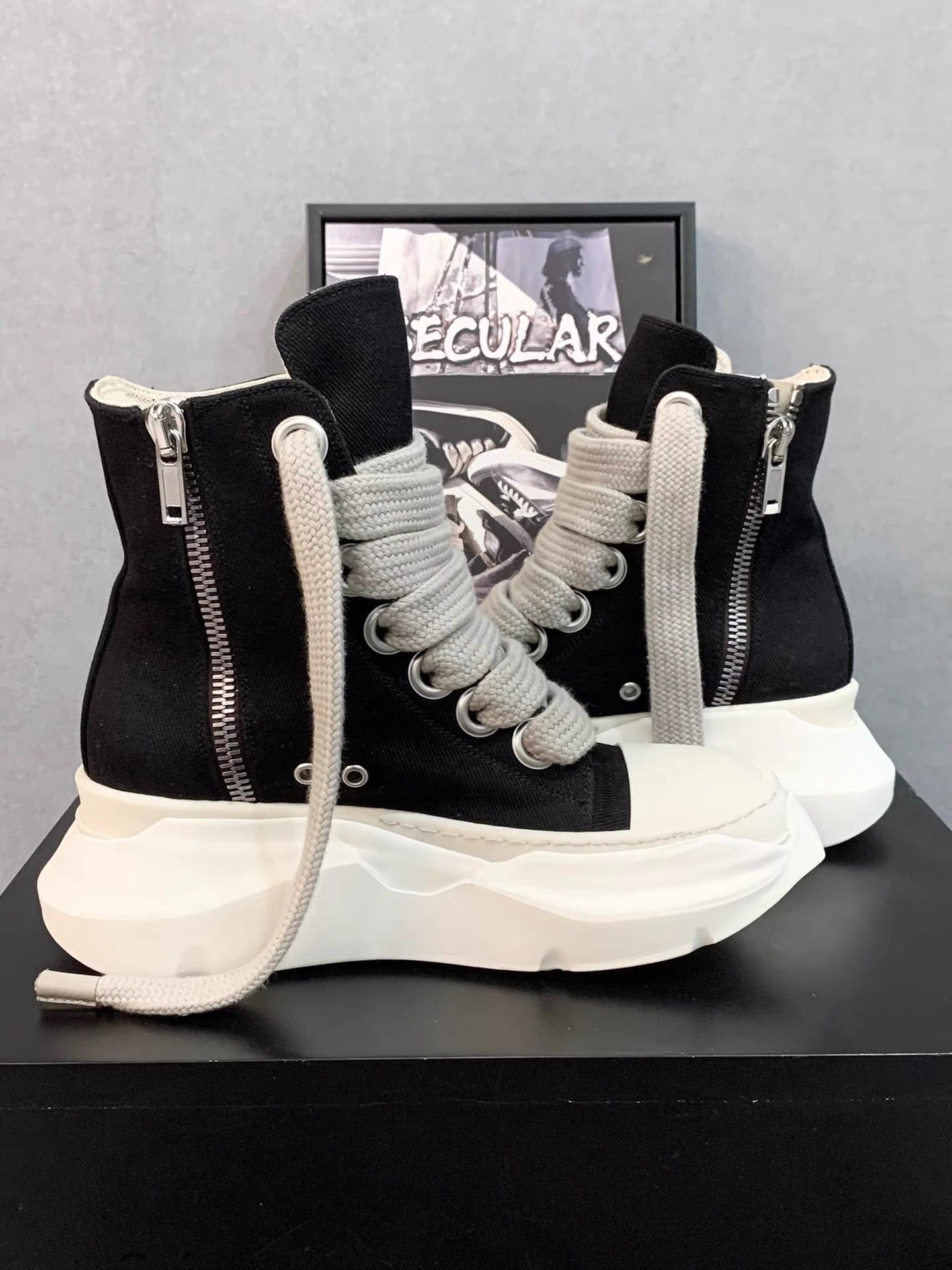 Rick Owens Rick Owens High Top Big Converse with Tractor Sole K34 Size US 7.5 / IT 37.5 - 5 Thumbnail
