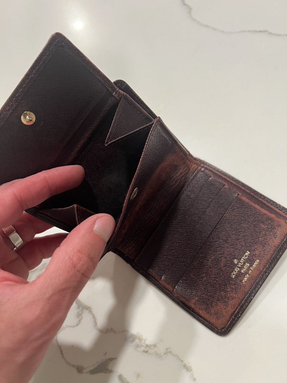 Louis Vuitton Louis Vuitton Brown Taiga Leather Mens Wallet Size ONE SIZE - 7 Thumbnail