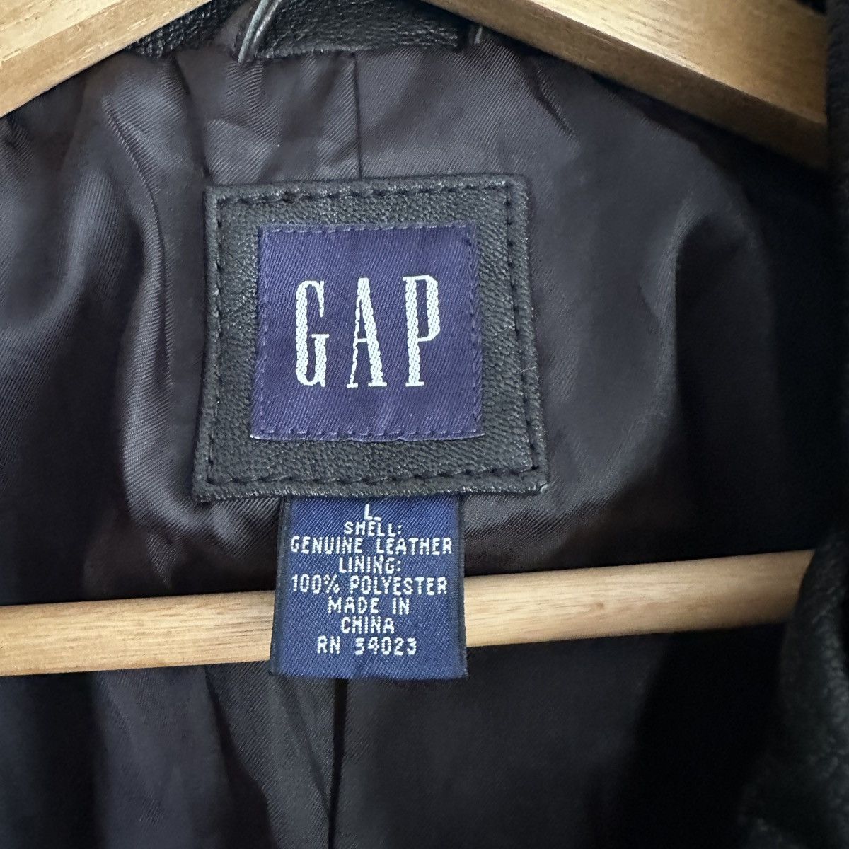 Gap Vintage Fall 2000 GAP Patina Black Leather Trucker Jacket Size L / US 10 / IT 46 - 9 Thumbnail