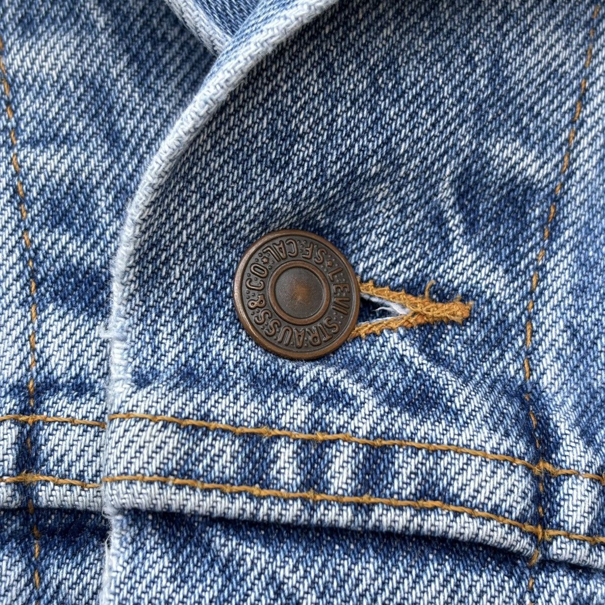 Levi's Vintage Clothing Vintage 00s Levis Denim Trucker Size US XL / EU 56 / 4 - 5 Thumbnail