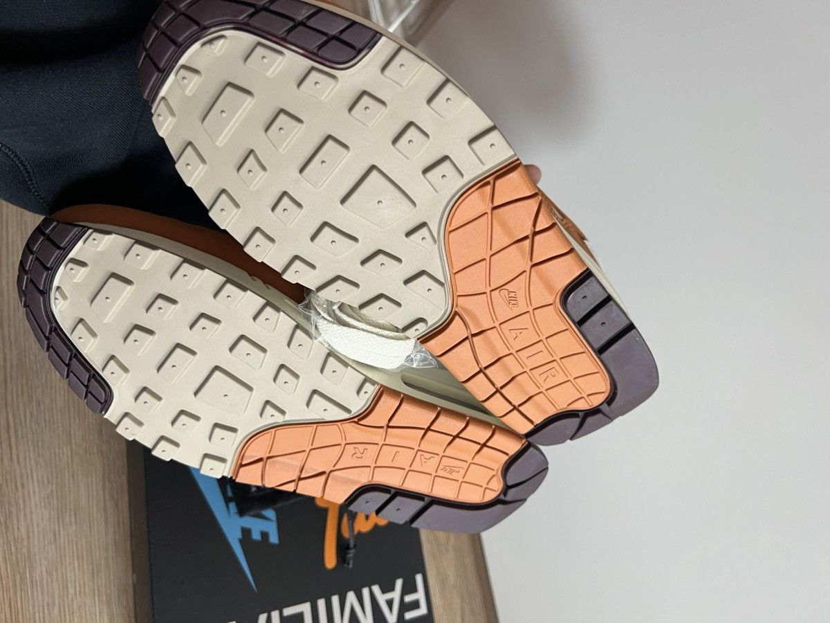 Nike × Patta PATTA NIKE AIR MAX 1 METALIC SILVER/MONARCH WITH BRACELET Size US 9 / EU 42 - 6 Thumbnail