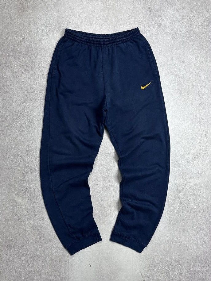 Nike × Vintage Vintage Nike Swoosh Velour Baggy Flared Track Pants Rare M Size US 32 / EU 48 - 1 Thumbnail