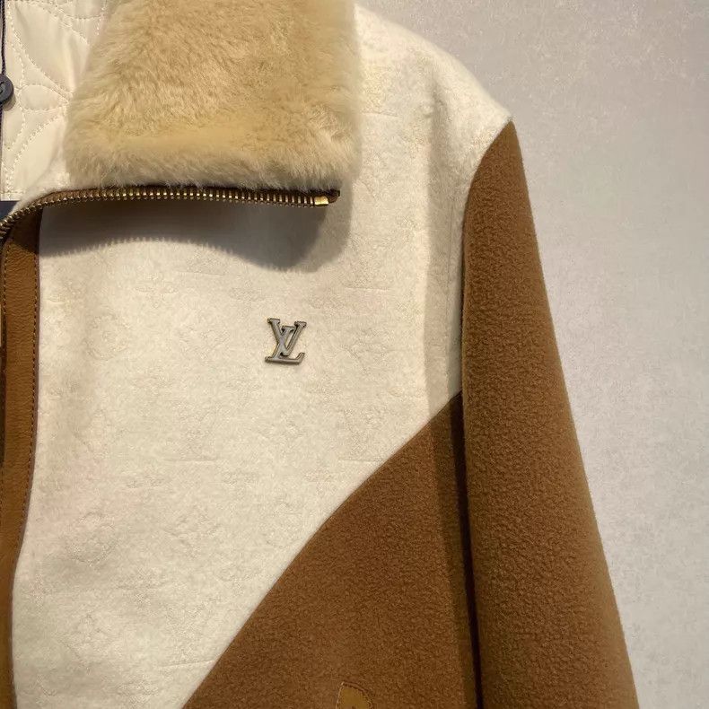 Louis Vuitton Louis Vuitton SS26 Lambswool Neck Zip Long Sleeve Jacket Size US M / EU 48-50 / 2 - 3 Thumbnail