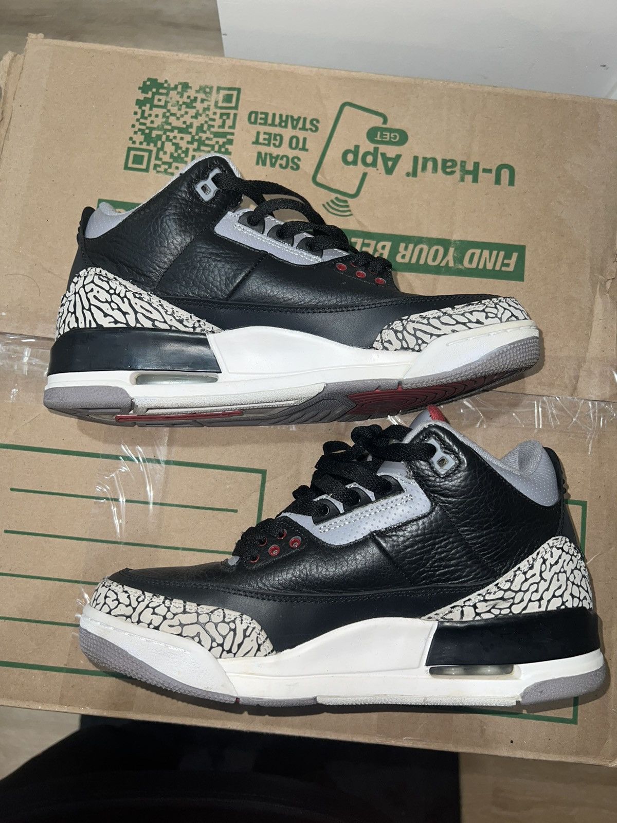 Jordan Brand Air Jordan 3 Retro Black Cement – Size 9 Size US 9 / EU 42 - 2 Thumbnail
