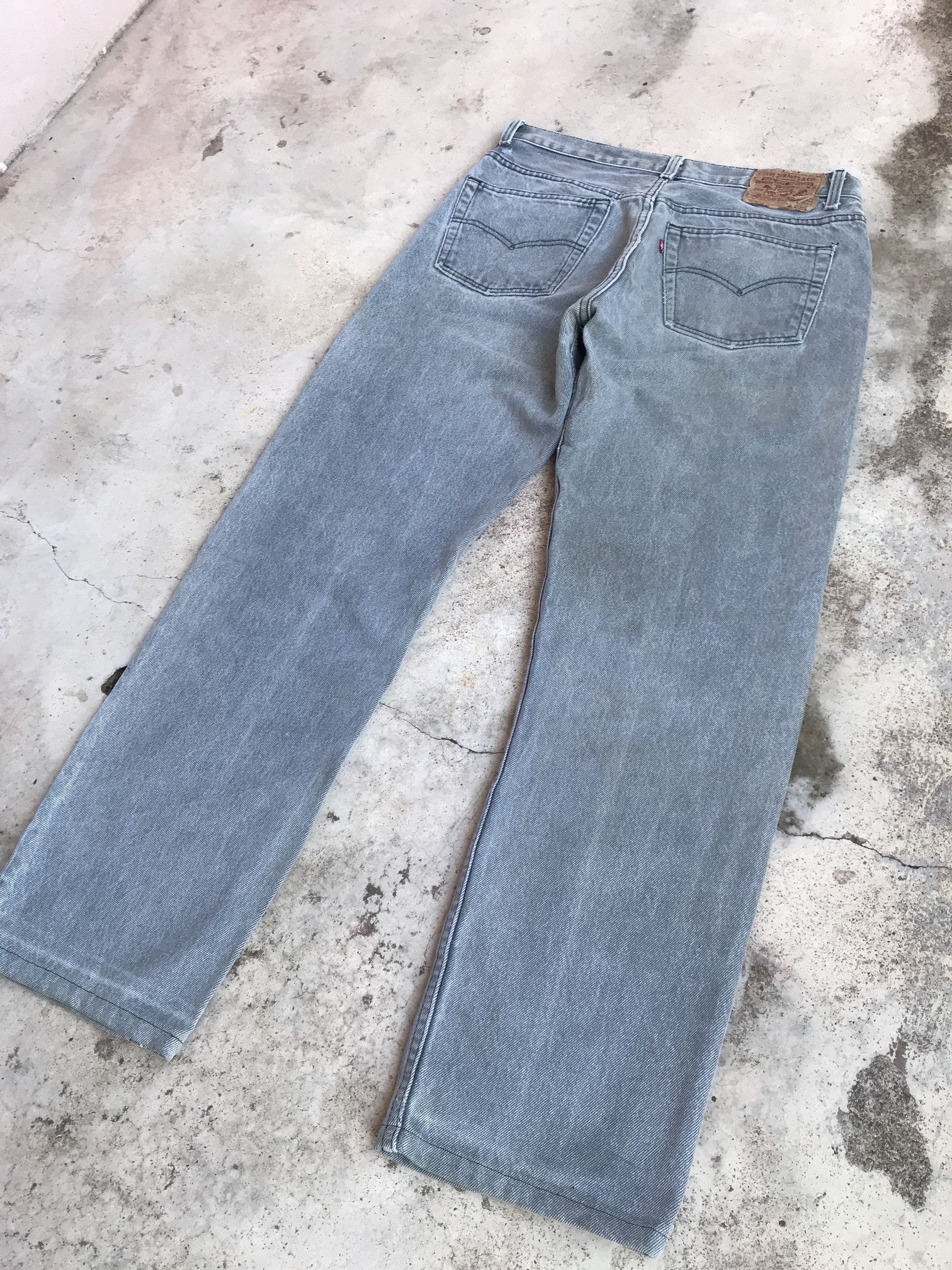 Levi's × Vintage Vintage Levis 501 dirty distressed faded black jean Size US 30 / EU 46 - 8 Thumbnail