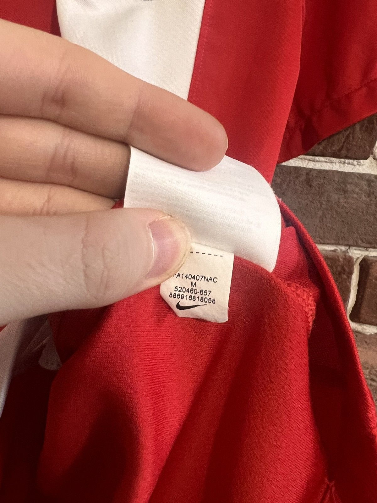 Nike Rare Nike Gibraltar Y2K M Red Jersey Soccer Kit 00s Size US M / EU 48-50 / 2 - 7 Thumbnail