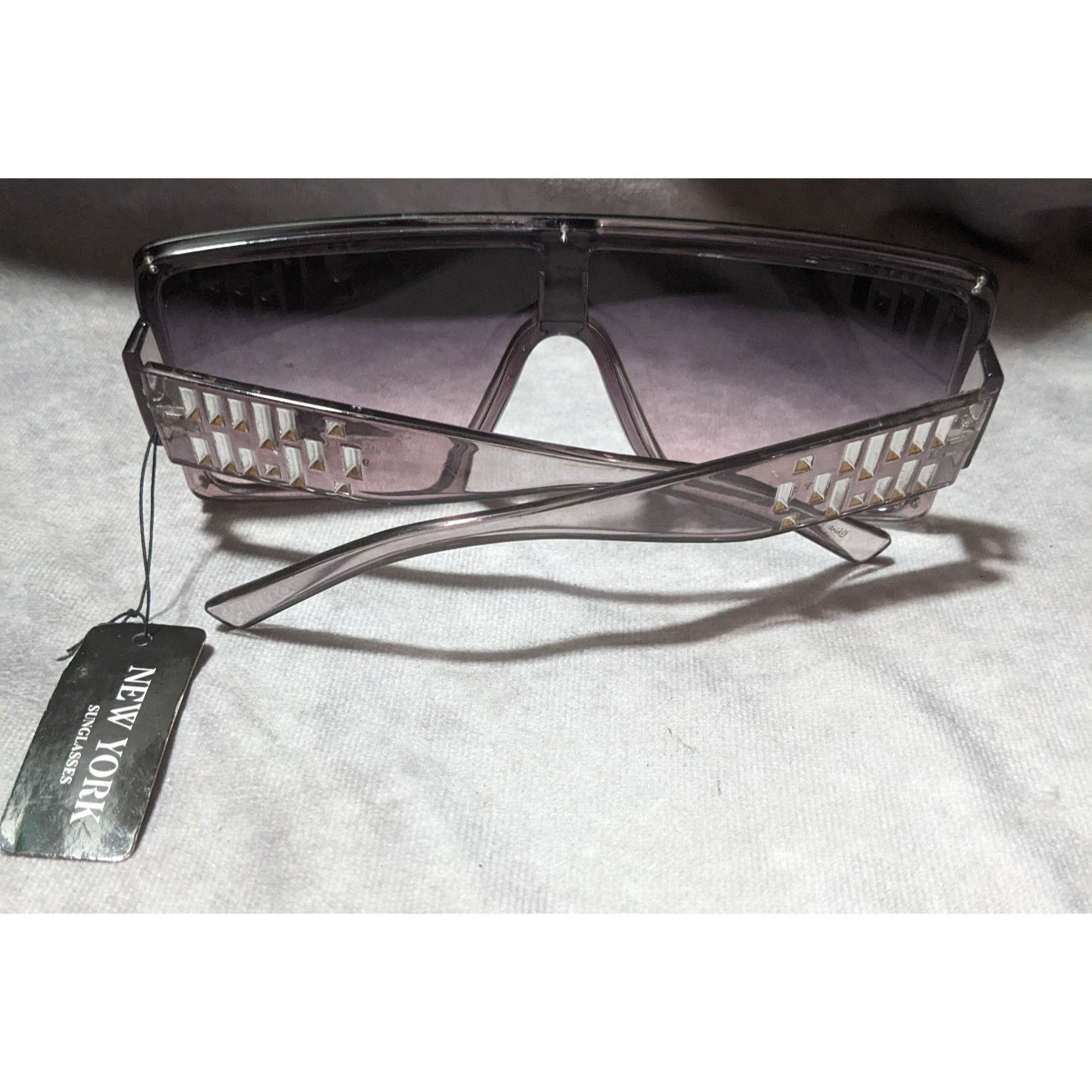 Other New York Sunglasses Translucent Grey Oversized Sunglasses Size ONE SIZE - 6 Thumbnail