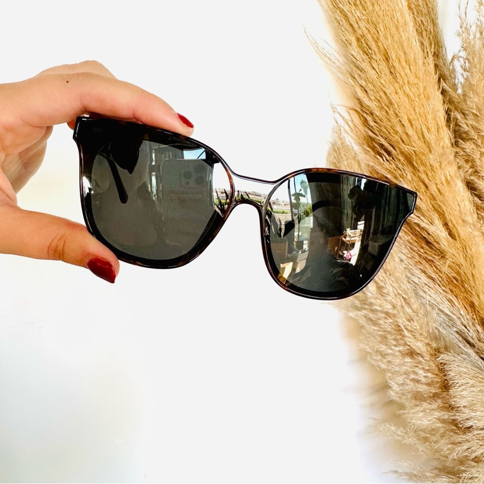 Nordstrom NEW Oversized Square Black Tortoiseshell Plastic Sunglasses Size ONE SIZE - 1 Thumbnail