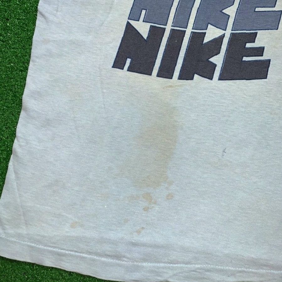 Nike VINTAGE Nike T-Shirt 70s USA Blue Crew Neck Short Sleeve Men Medium Nike Shirt USA 70s Graphic Tee Vintage Size US M / EU 48-50 / 2 - 3 Thumbnail