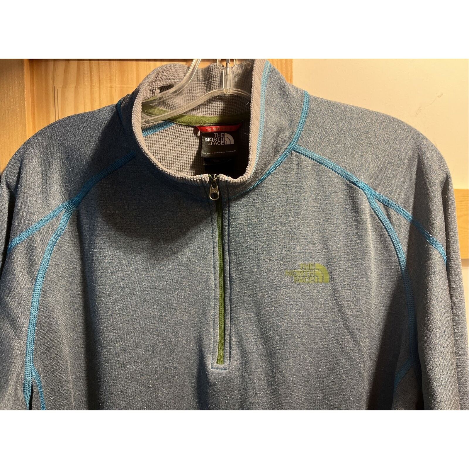 The North Face The North Face Mens L Grey Blue LS 1/4 Zip Polyester Jacket Size US L / EU 52-54 / 3 - 8 Thumbnail