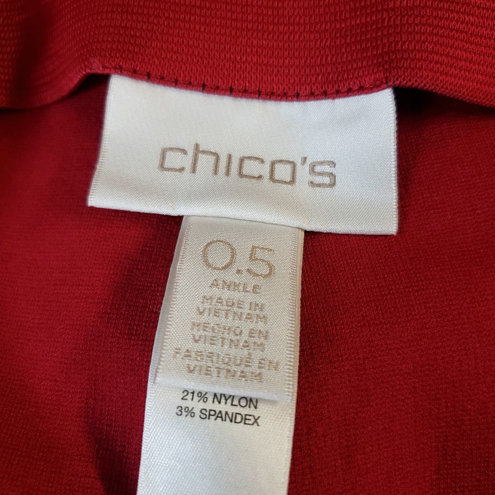 Vintage Chico's Womens Cropped Pants Sz 6 Red Mid Rise Rayon Blend Pull On Flat Front Cropped 26 Inseam Size 28" / US 6 / IT 42 - 6 Thumbnail