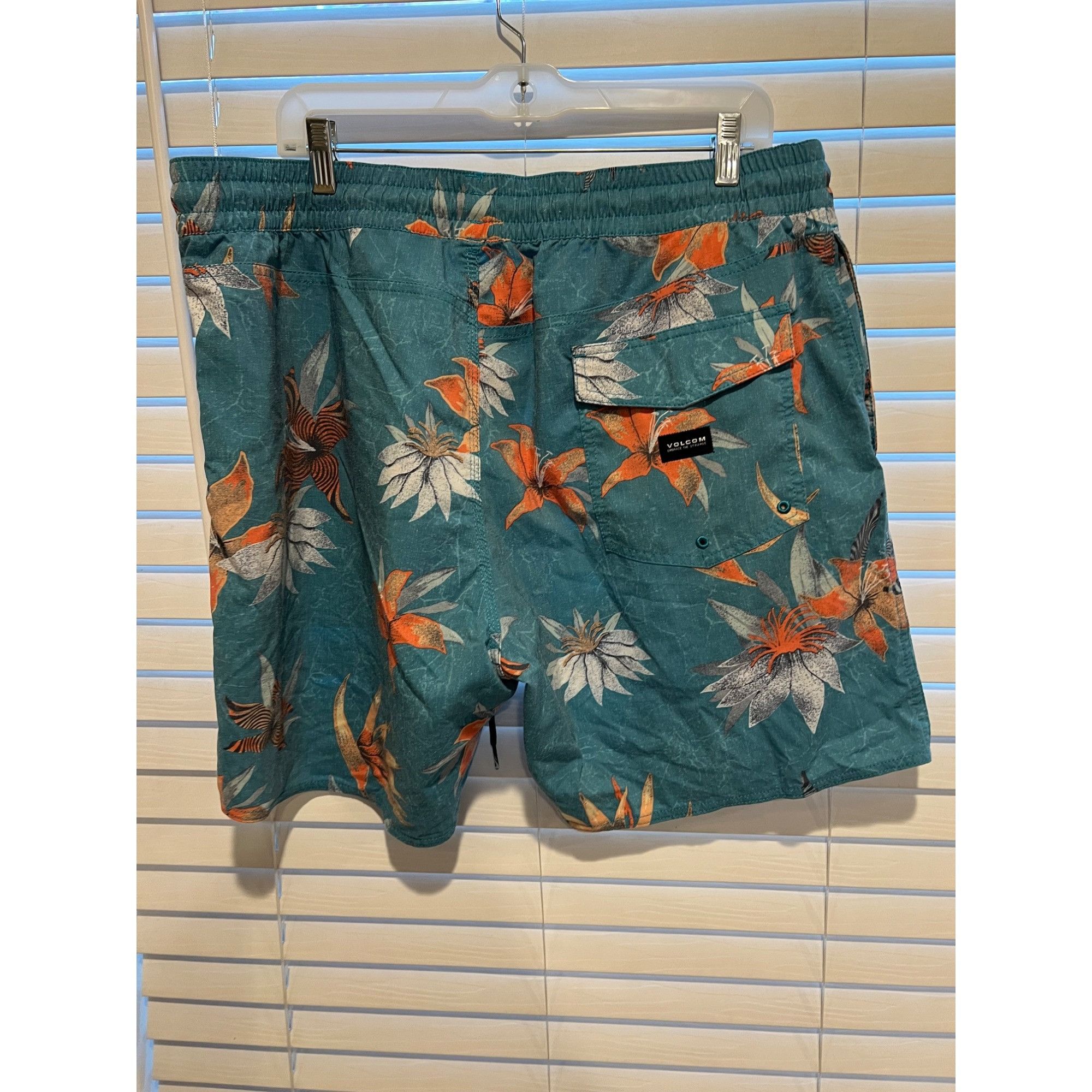 Volcom Volcom Mens Swim Shorts - Size XXL Size US 40 / EU 56 - 4 Thumbnail