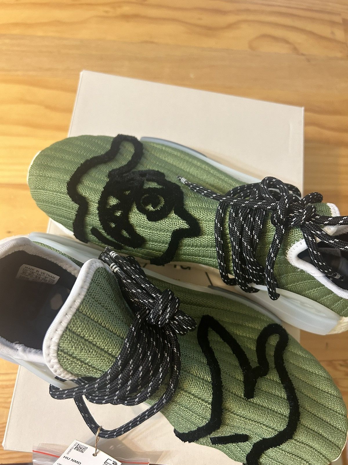 Add × Pharrell BBC X Pharrell Williams Hu NMD “Running Dog” Size US 10 / EU 43 - 8 Thumbnail