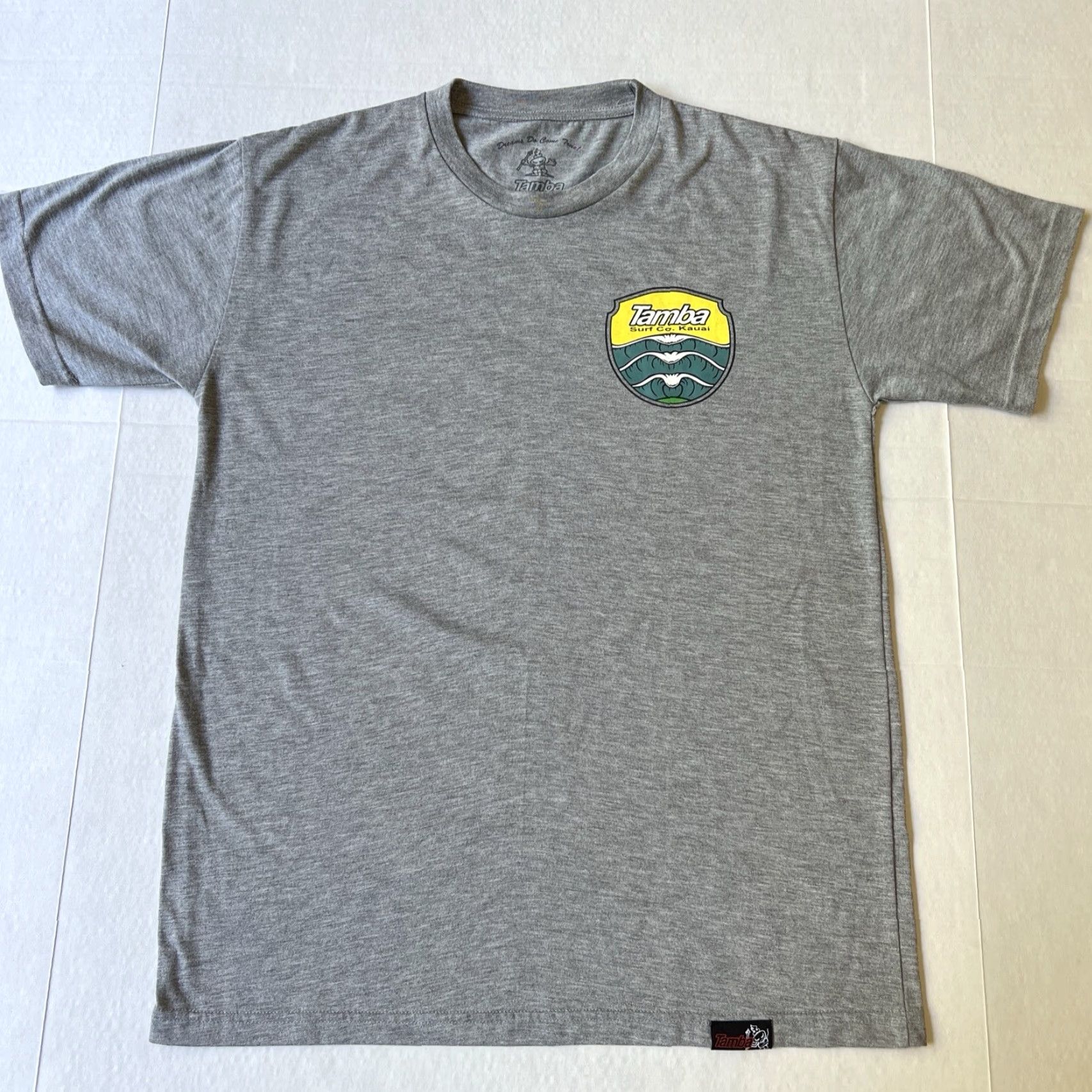 Vintage Tamba Surf Co. Shops Kauai Hawaii Islands ‘Breaking Wave’ Shirt M Gray Short Sleeve Crew Neck Logo 90s Beach Hawaiian Tropical Men M & M Shirt Size US M / EU 48-50 / 2 - 7 Thumbnail