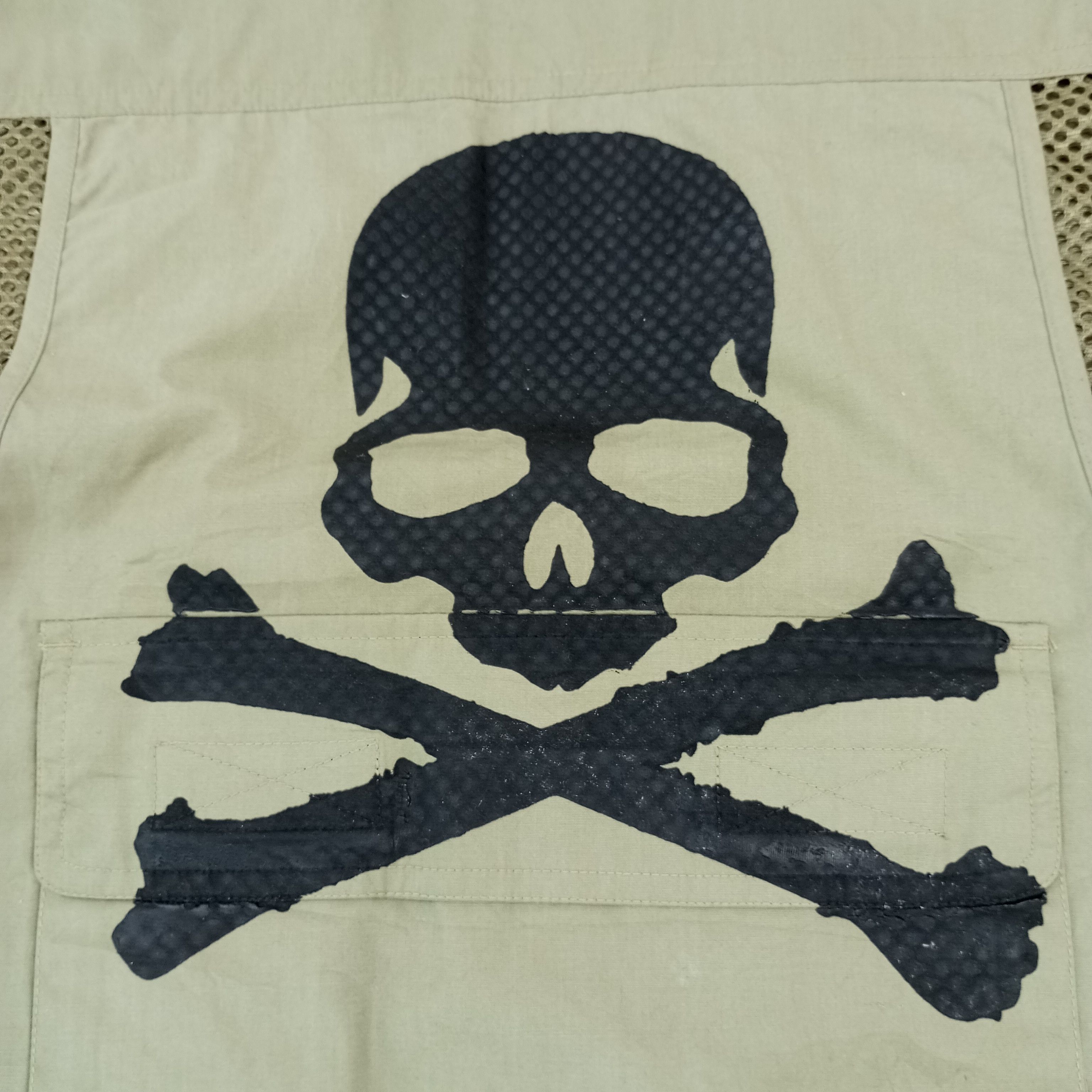 Uniqlo Uniqlo Vest Tactical Pocket Style Custom Skulls Art Size US M / EU 48-50 / 2 - 2 Thumbnail