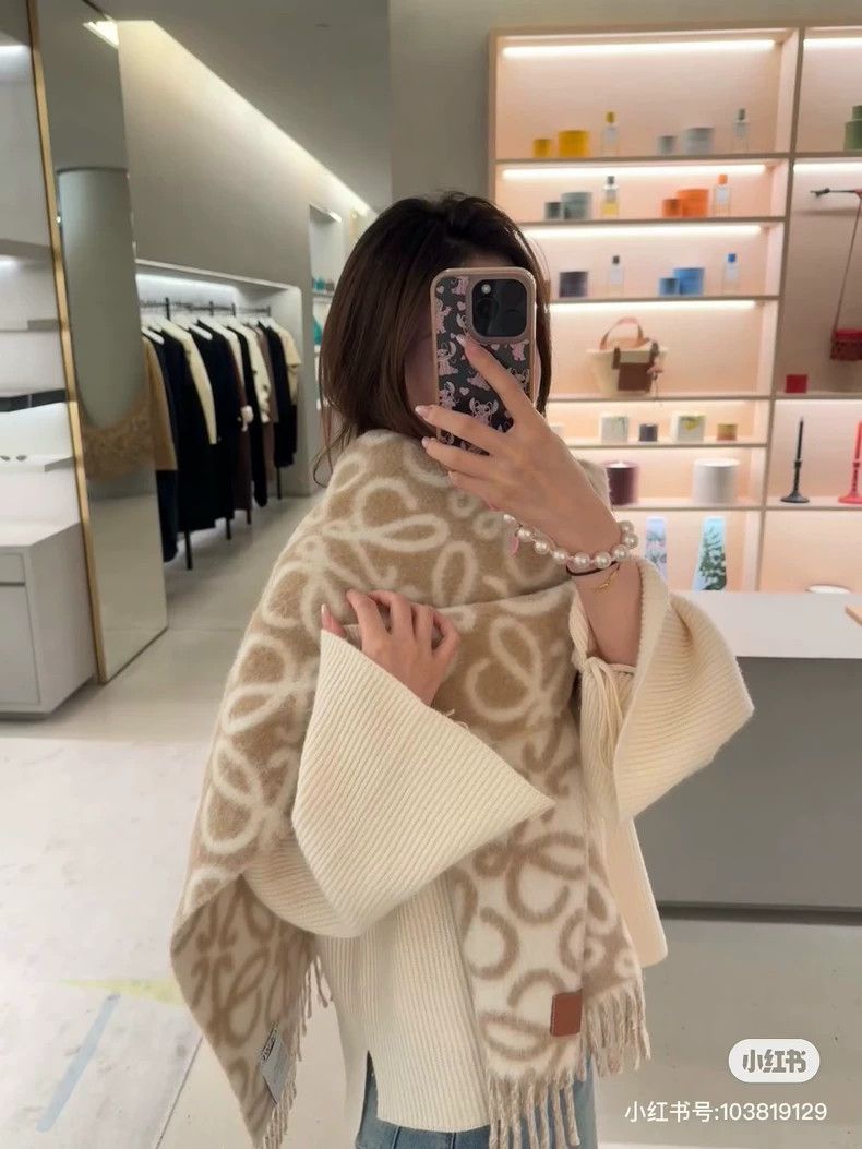 Loewe LOEWE Classic alpaca and wool Anagram scarves Size ONE SIZE - 2 Thumbnail