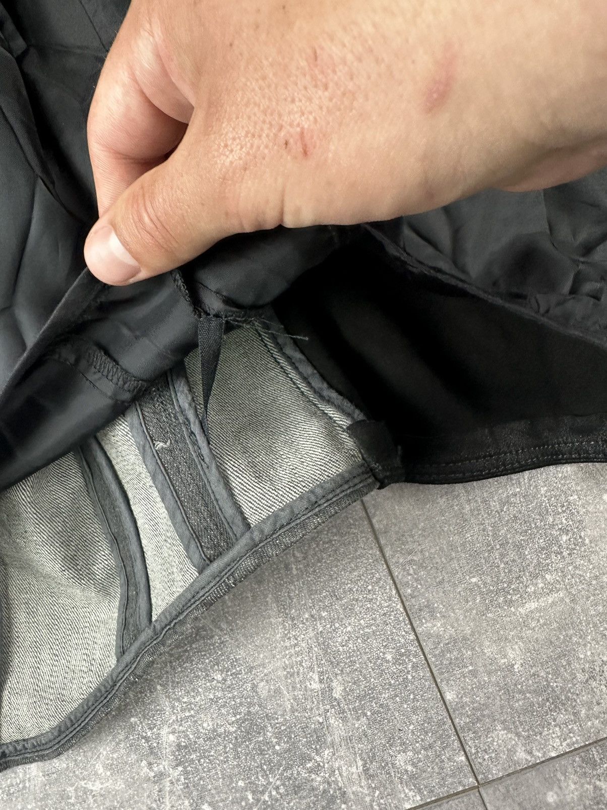 Helmut Lang Helmut Lang Swing Neck Zipper Vest Jacket Asymmetric Size XS / US 0-2 / IT 36-38 - 16 Thumbnail