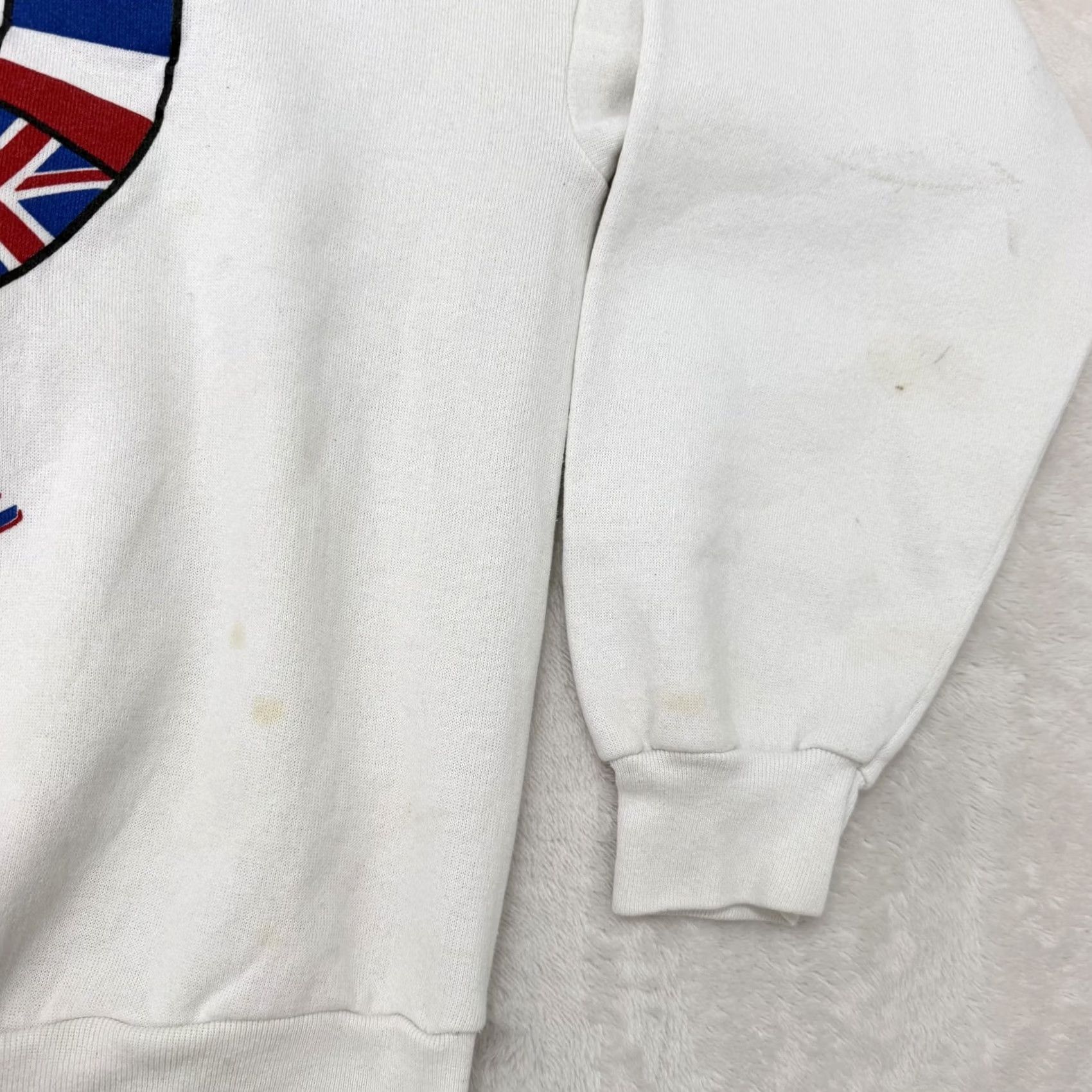 Disney VINTAGE Disney Mickey Mouse Epcot Center Sweatshirt Mens XL Flags Fleece USA Size US XL / EU 56 / 4 - 6 Thumbnail