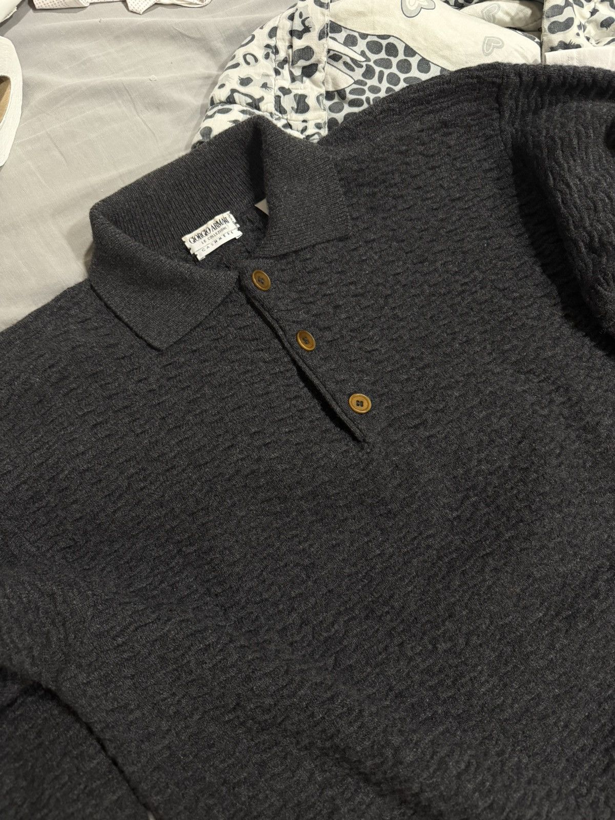 Giorgio Armani 100% cashmere Giorgio Armani Le Collezioni sweater, Italy Size US XL / EU 56 / 4 - 8 Thumbnail