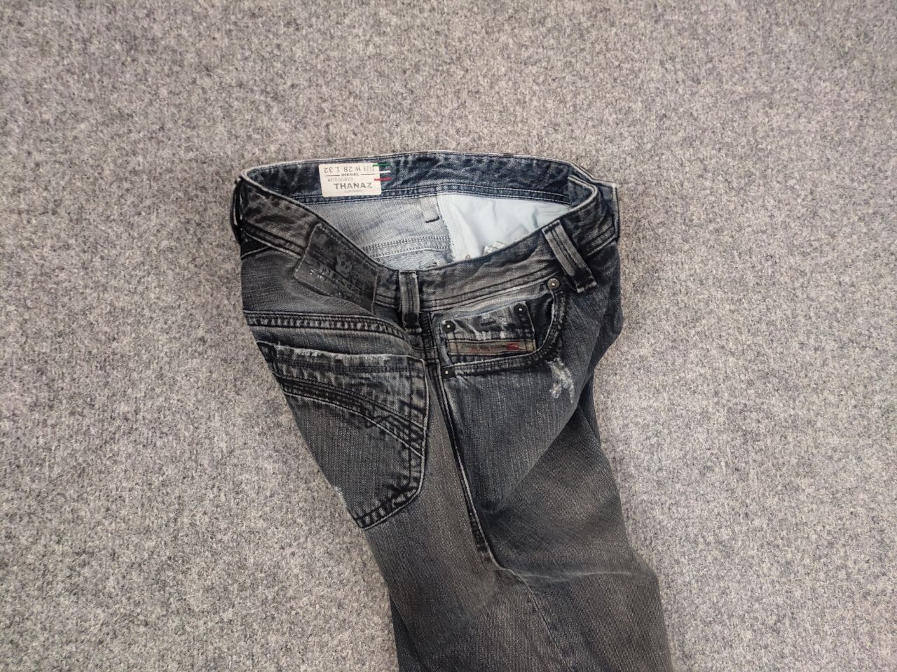 Diesel Diesel Thanaz Vintage Waxed Distressed Denim Jeans l.g.b. Size US 30 / EU 46 - 13 Thumbnail