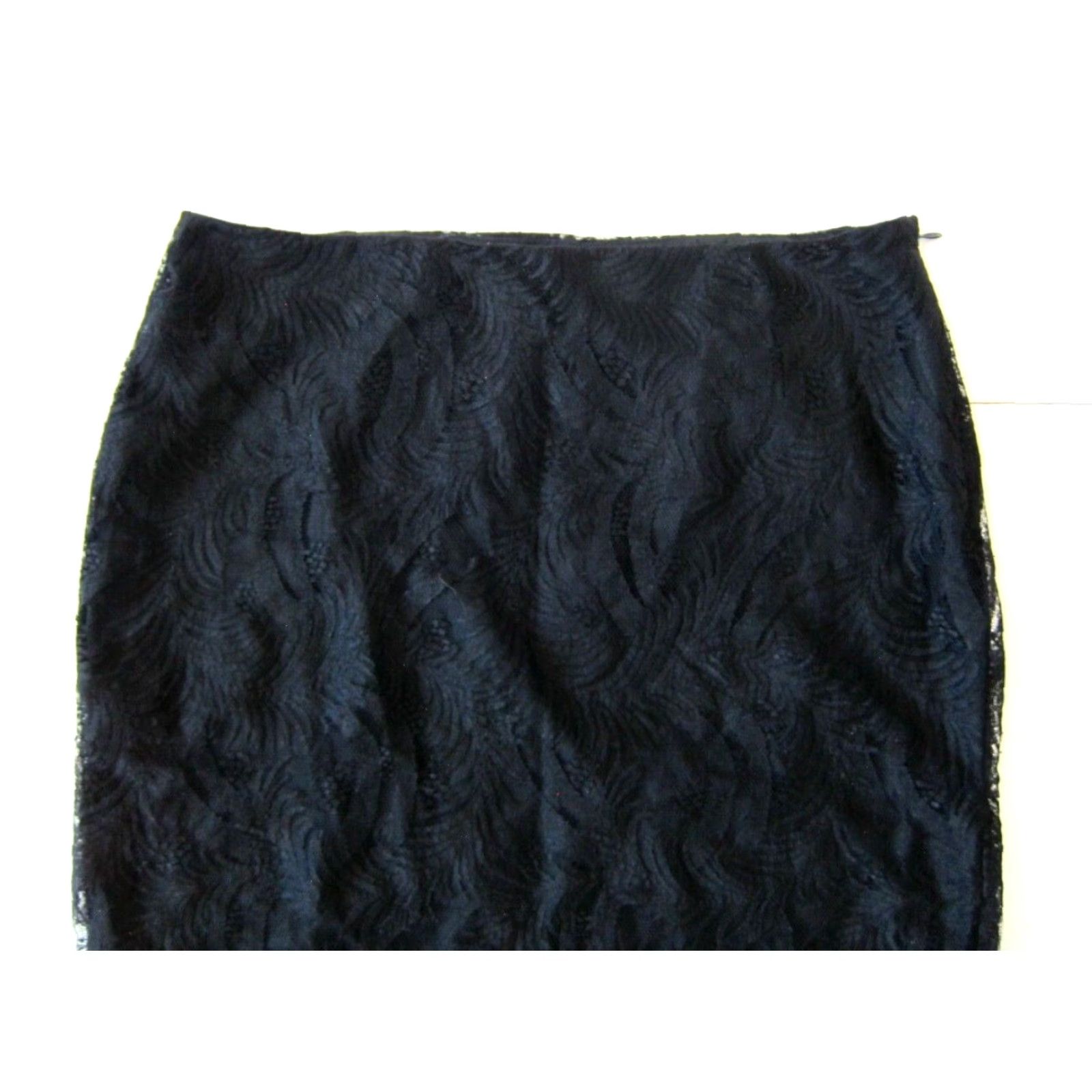 Club Monaco Club Monaco Black Floral Lace Straight Pencil Skirt Women 10 Size 32" / US 10 / IT 46 - 7 Thumbnail
