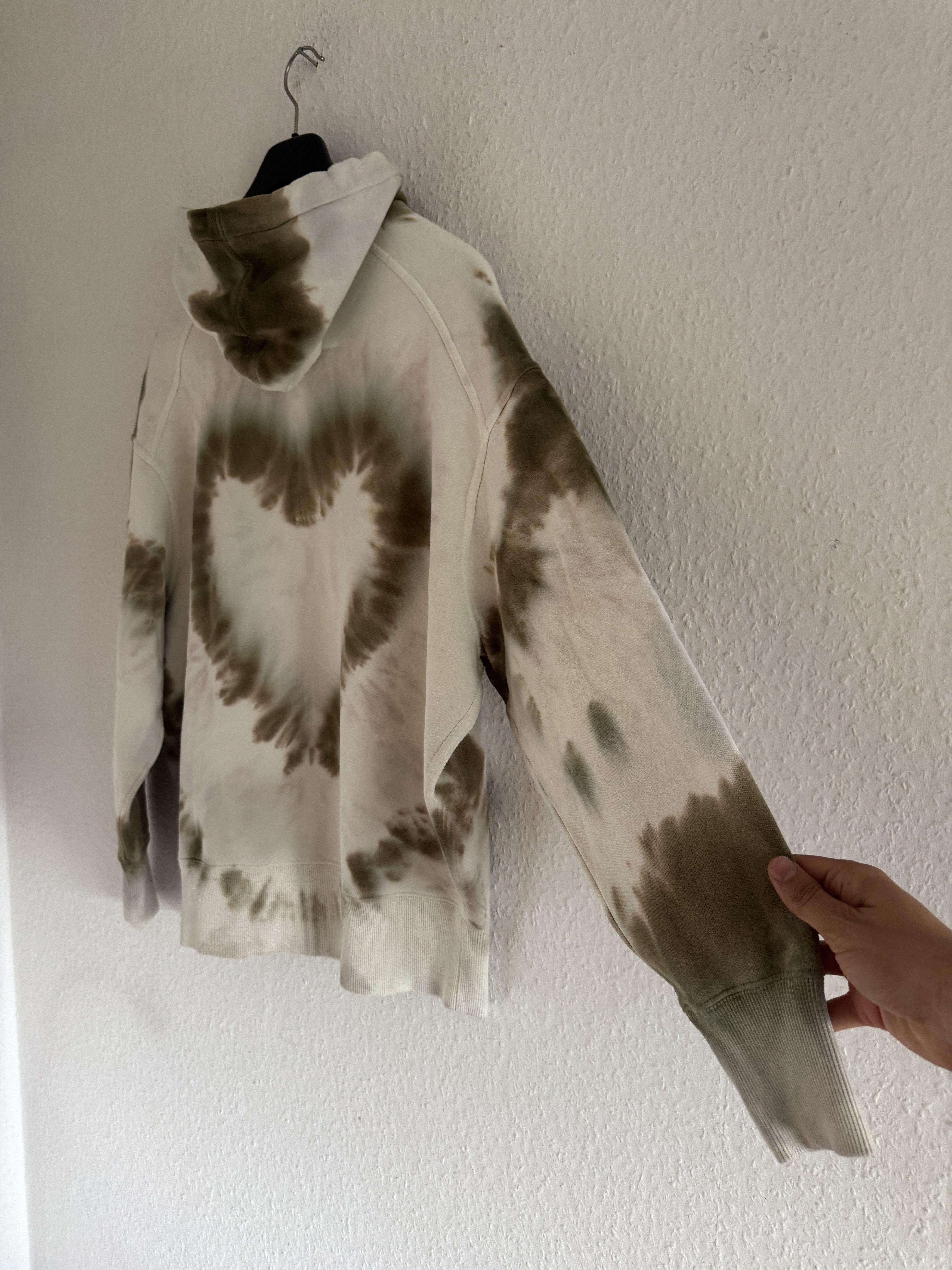 Givenchy Heart Tie-Dye Oversized Hoodie Size US M / EU 48-50 / 2 - 11 Thumbnail