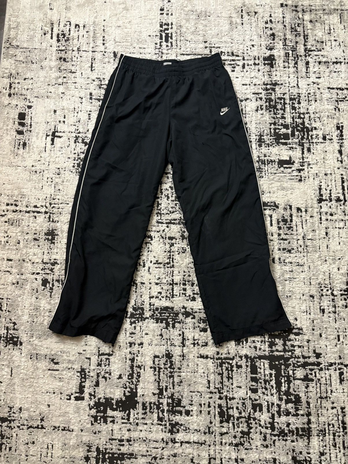 Nike Vintage Nike Track Pants Size US 32 / EU 48 - 1 Thumbnail