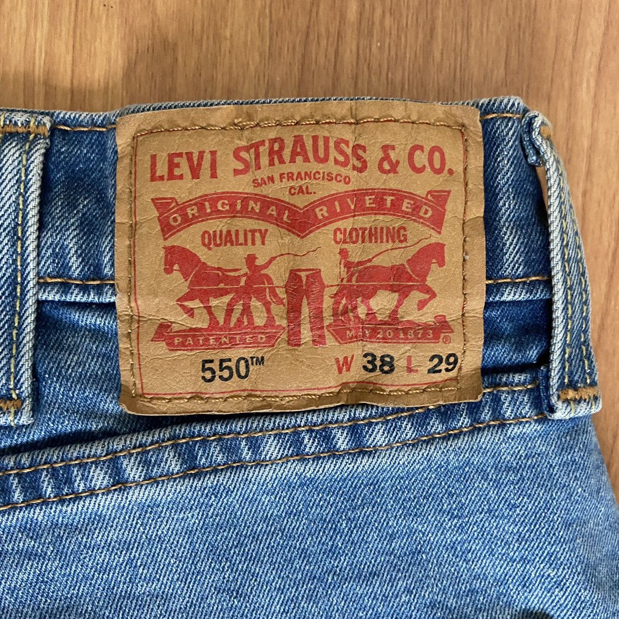 Levi's NWT Levi’s Men’s 550 Relaxed Jeans Size 38x29 Size US 38 / EU 54 - 9 Thumbnail