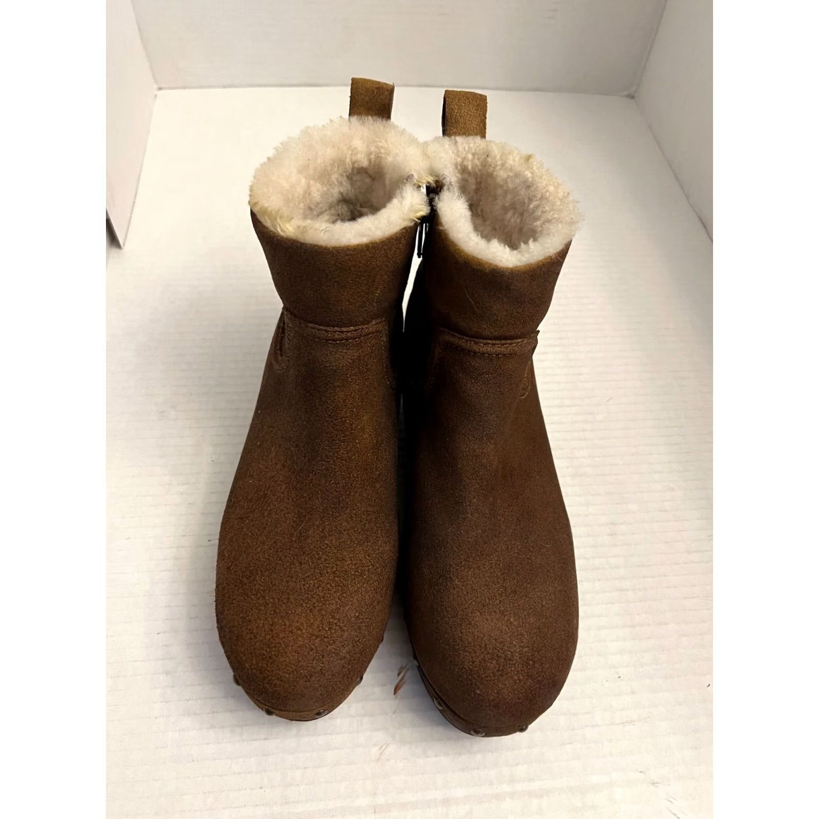 Madewell Madewell Chelsea Boots Women 7 38 Suede Leather Faux Fur Lined Side Zip Pull On Size US 7 / IT 37 - 3 Thumbnail