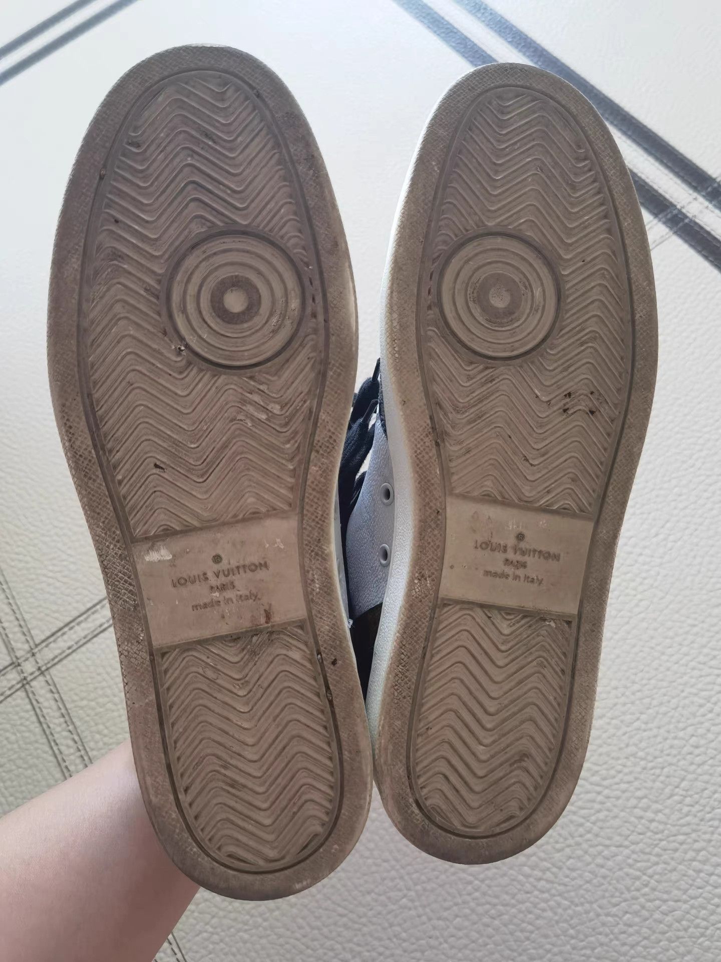Louis Vuitton LV High-Top Sneakers K17 Size US 9 / EU 42 - 9 Thumbnail