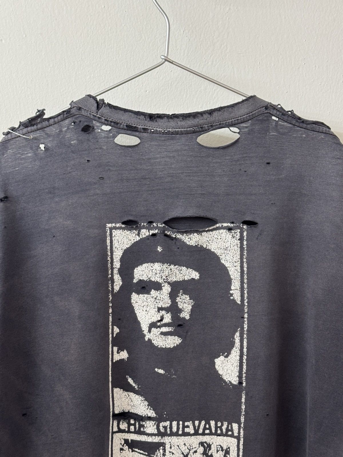 Vintage Didier Boro 90'S Che Guevara Trashed T-Shirt Size US XL / EU 56 / 4 - 6 Thumbnail