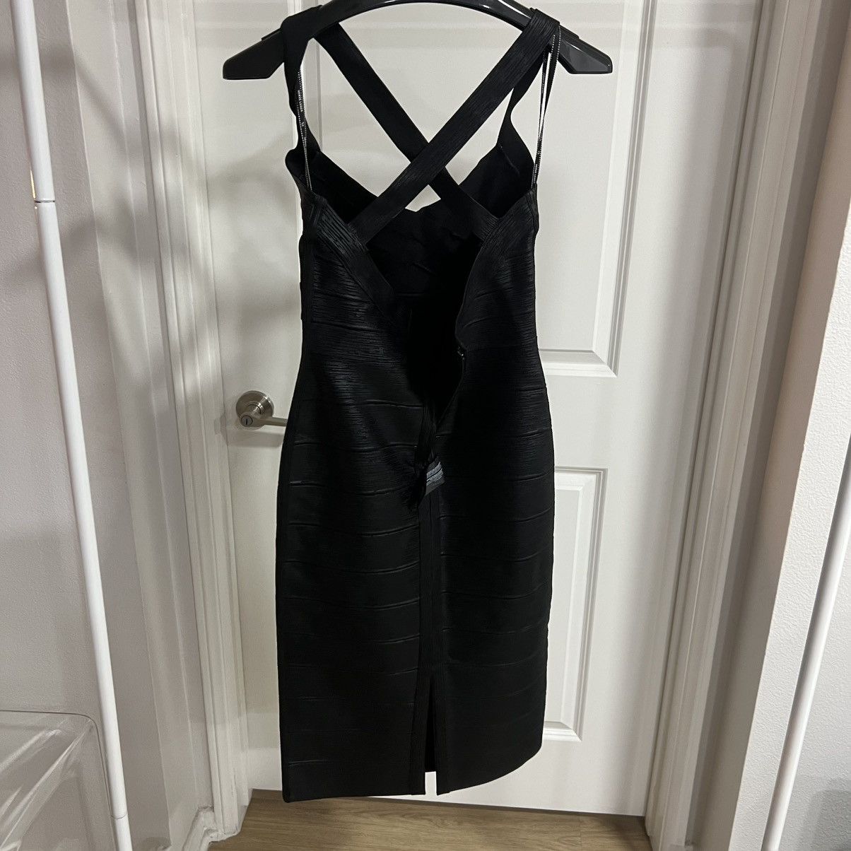 Herve Leger Herve Leger FOIL OPEN X BACK WEAVED FRONT DRESS –size Medium Size M / US 6-8 / IT 42-44 - 4 Thumbnail